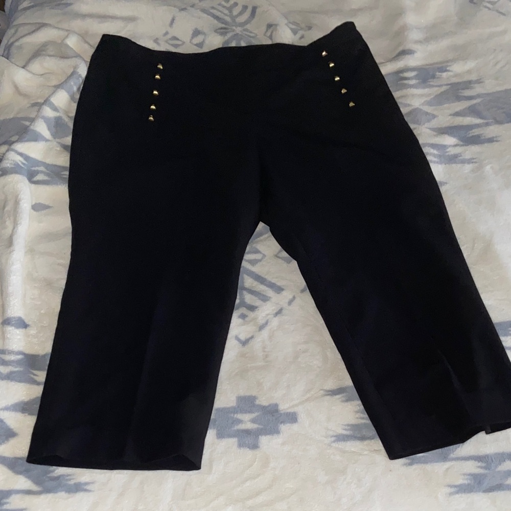 BLACK STUD EMBELLISHED CAPRI PANTS Business Casual Larry Levine